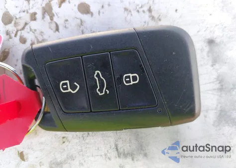 2019 Volkswagen Jetta 1.4T R-Line/1.4T S/1.4T Se z USA, uszkodzony, nr VIN 3VWC57BU4KM087602